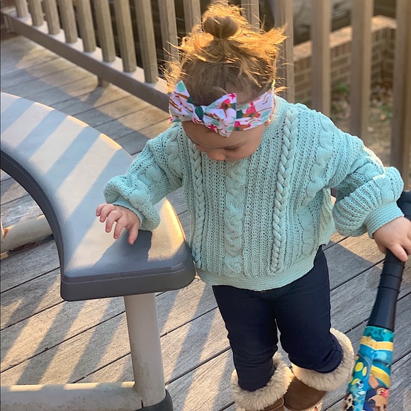 OshKosh B'gosh Other - Genuine kids balloon sleeve knit sweater 2T